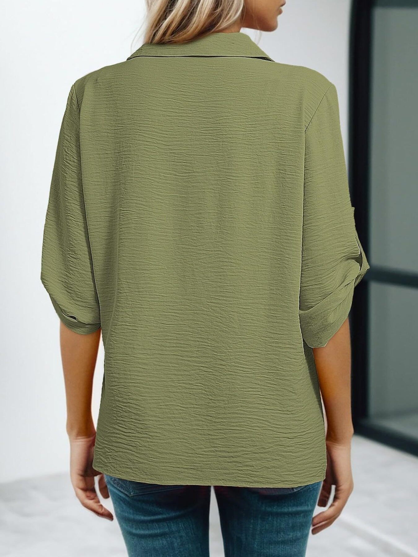 2ef0989788344700b3d07ed999555db8-Max