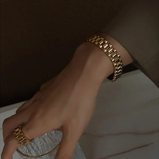 712e8133-f804-4008-9ef5-3799b1ad7234-Max