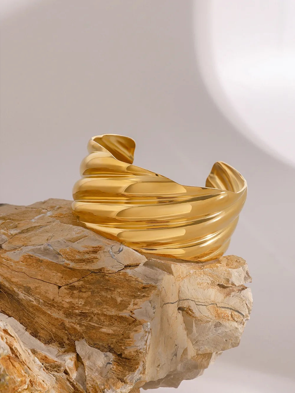 f9758f99-c9fd-4d38-b6b9-64c24e6bf31d-Max